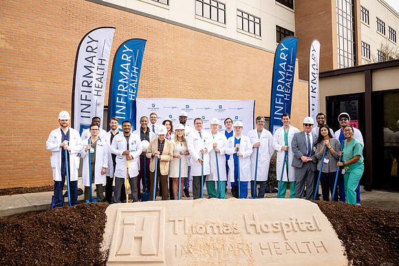 IH-GROUNDBREAKING--BLUE-ROOM-PHOTOGRAPHY-9831