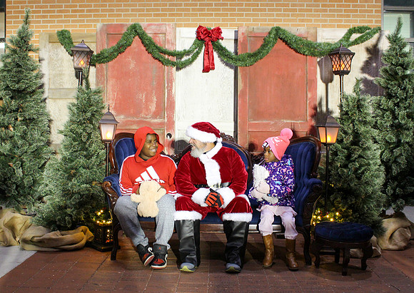 Cookies with Santa 2025-0574