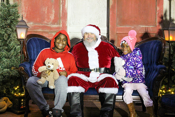 Cookies with Santa 2025-0568