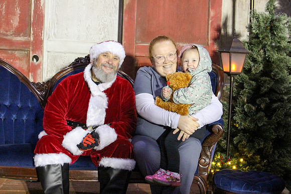 Cookies with Santa 2025-0561