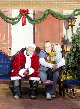 Cookies with Santa 2025-0556