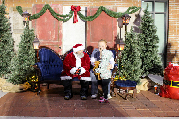 Cookies with Santa 2025-0553
