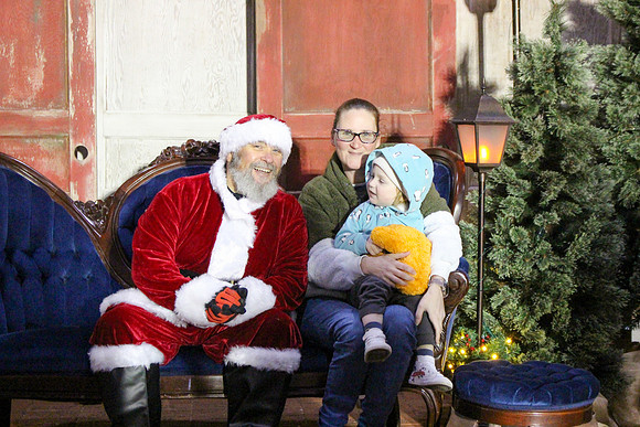 Cookies with Santa 2025-0549