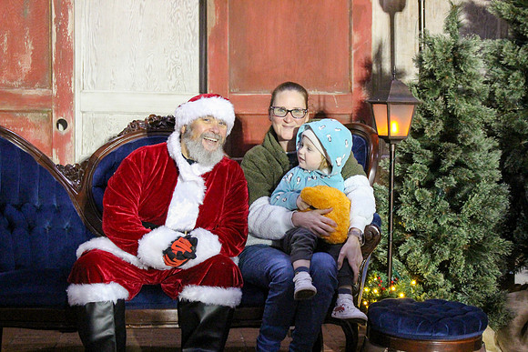 Cookies with Santa 2025-0550