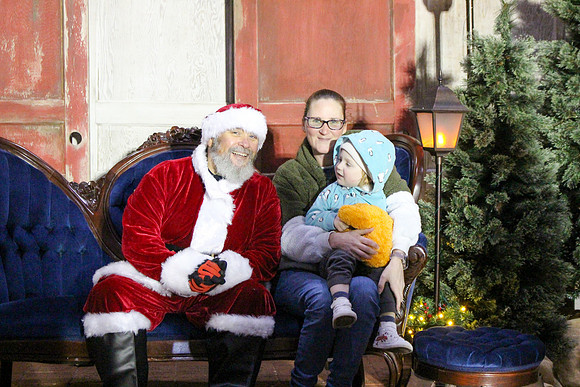 Cookies with Santa 2025-0548