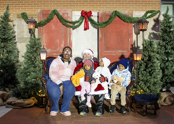 Cookies with Santa 2025-0486