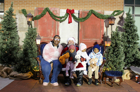 Cookies with Santa 2025-0477