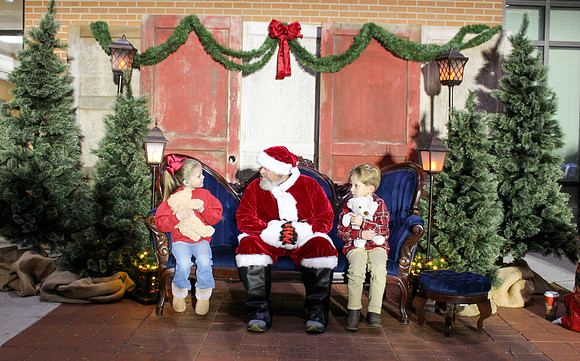 Cookies with Santa 2025-0475