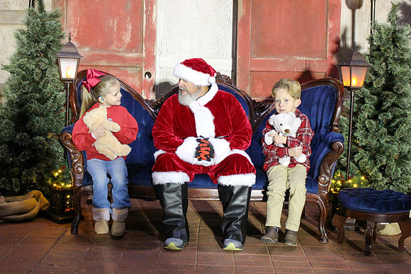 Cookies with Santa 2025-0474
