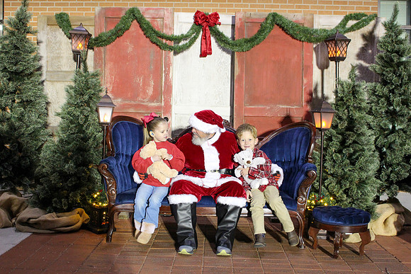 Cookies with Santa 2025-0473