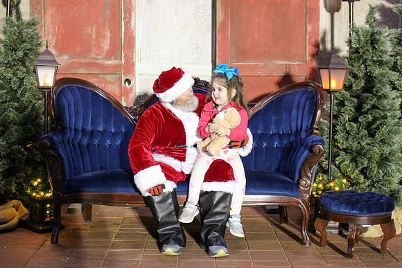 Cookies with Santa 2025-0442