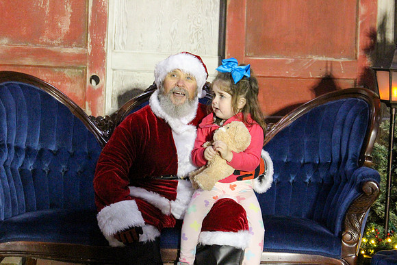 Cookies with Santa 2025-0436