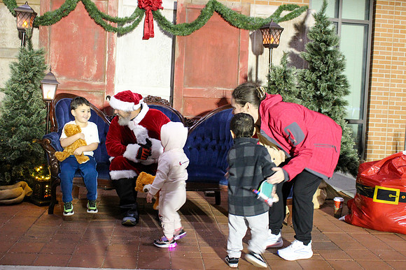 Cookies with Santa 2025-0400