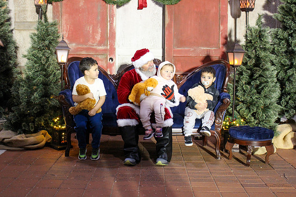 Cookies with Santa 2025-0398
