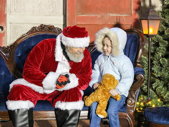 Cookies with Santa 2025-0389