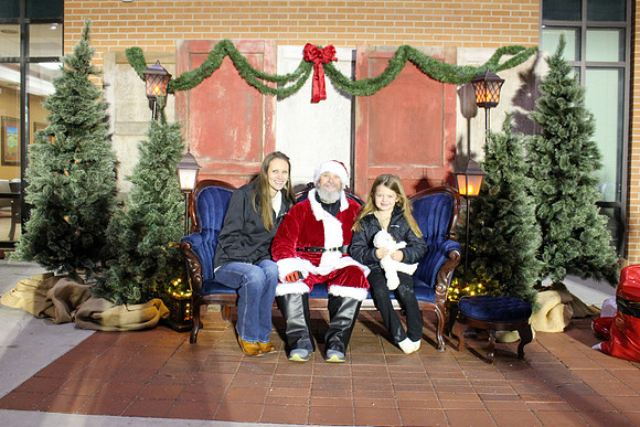 Cookies with Santa 2025-0374