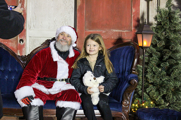 Cookies with Santa 2025-0363