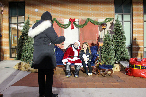 Cookies with Santa 2025-0362