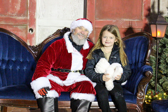 Cookies with Santa 2025-0359