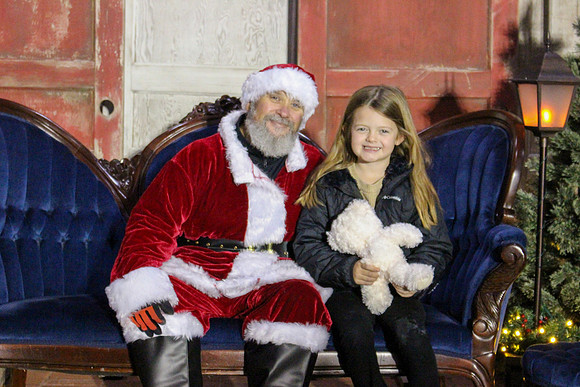 Cookies with Santa 2025-0356
