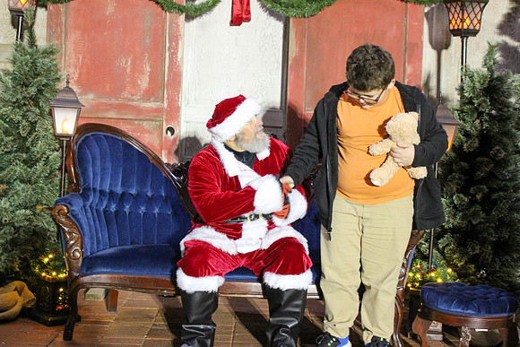 Cookies with Santa 2025-0340