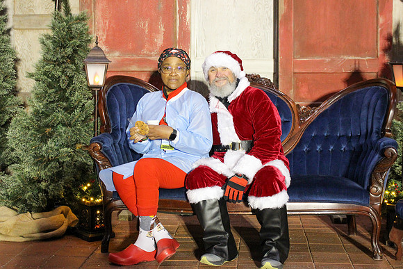 Cookies with Santa 2025-0342