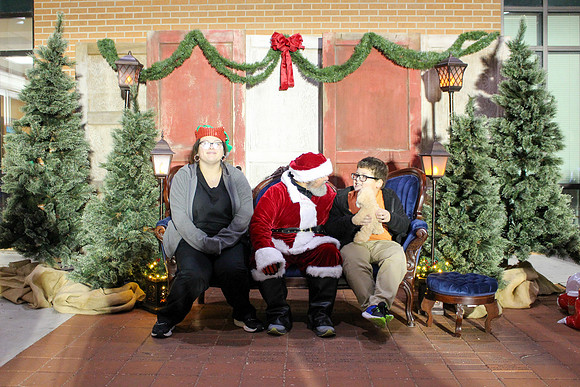 Cookies with Santa 2025-0338