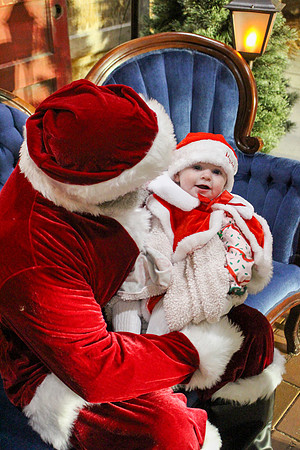 Cookies with Santa 2025-0275