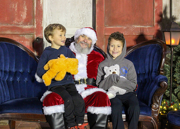 Cookies with Santa 2025-0265