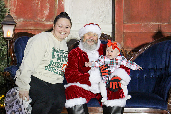 Cookies with Santa 2025-0236