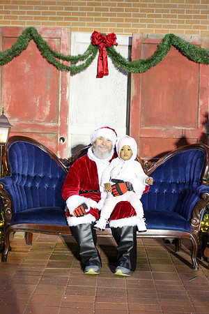 Cookies with Santa 2025-0198