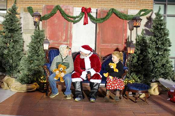Cookies with Santa 2025-0189