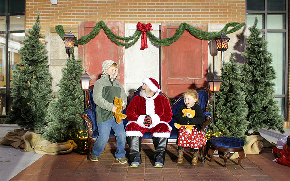Cookies with Santa 2025-0181