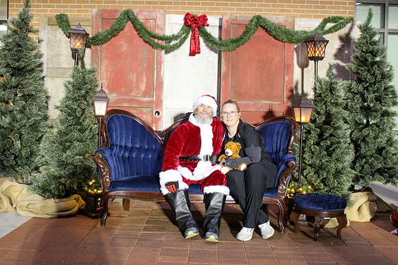 Cookies with Santa 2025-0168