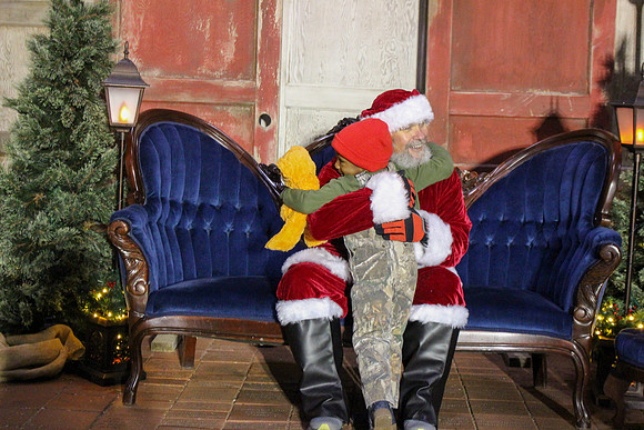 Cookies with Santa 2025-0155