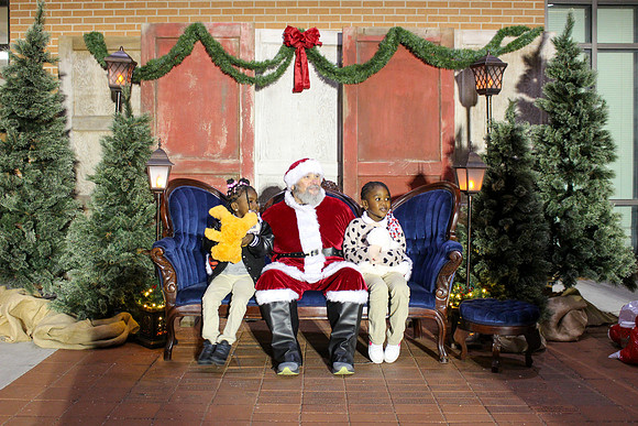 Cookies with Santa 2025-0137