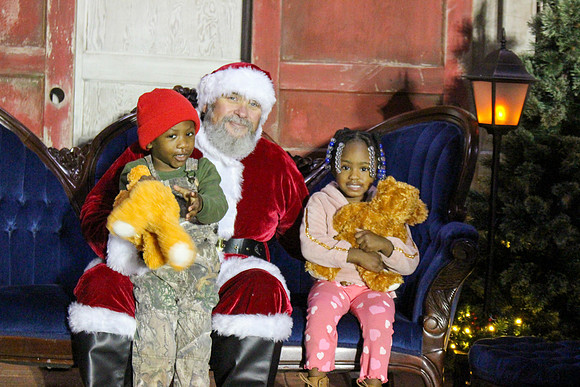 Cookies with Santa 2025-0138
