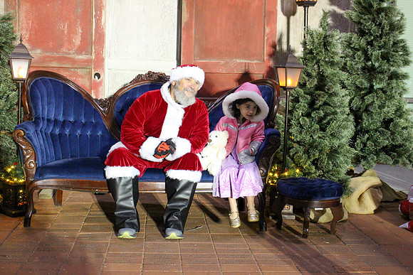 Cookies with Santa 2025-0099