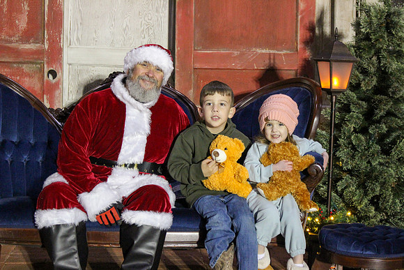 Cookies with Santa 2025-0097
