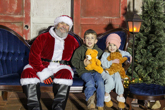 Cookies with Santa 2025-0094