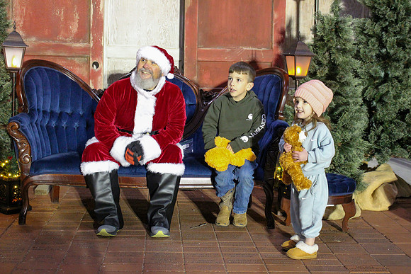 Cookies with Santa 2025-0091