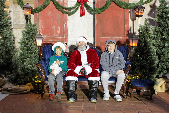 Cookies with Santa 2025-0081