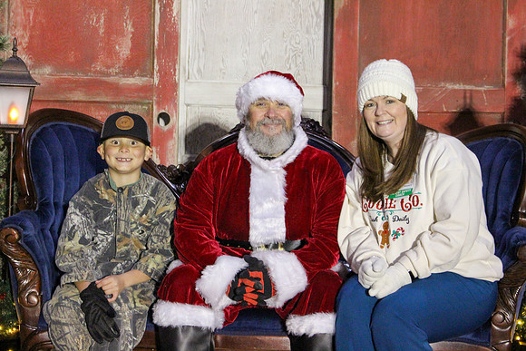 Cookies with Santa 2025-0076