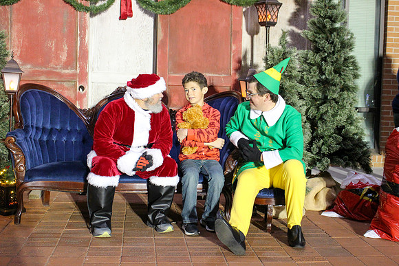 Cookies with Santa 2025-0056