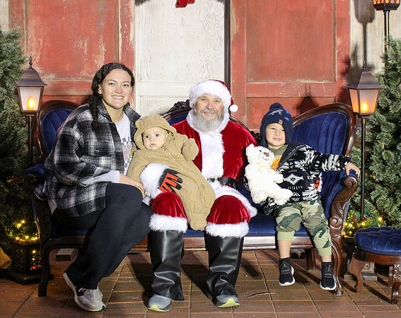 Cookies with Santa 2025-0028