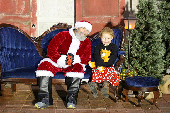 Cookies with Santa 2025-0176