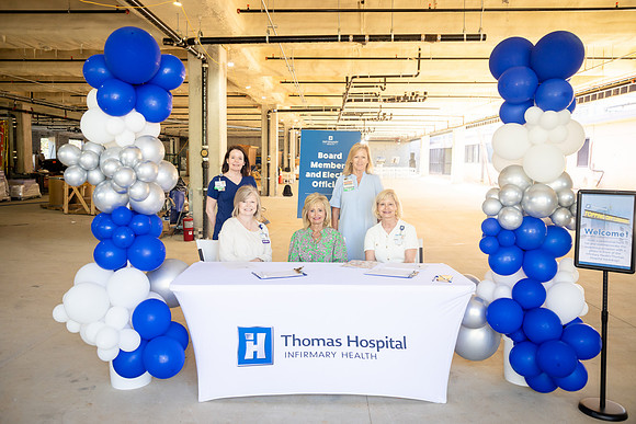 THOMAS-HOSPITAL-TOPPING-OFF-CEREMONY-BLUE-ROOM-PHOTOGRAPHY-4599