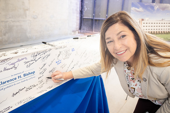 THOMAS-HOSPITAL-TOPPING-OFF-CEREMONY-BLUE-ROOM-PHOTOGRAPHY-4638