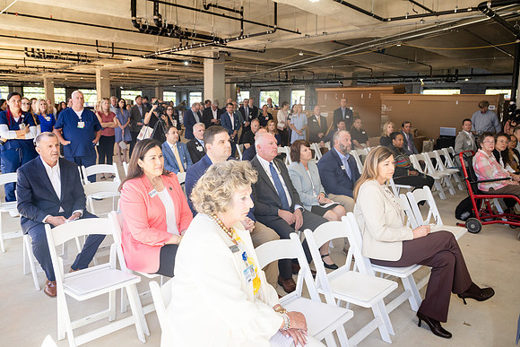 THOMAS-HOSPITAL-TOPPING-OFF-CEREMONY-BLUE-ROOM-PHOTOGRAPHY-4644