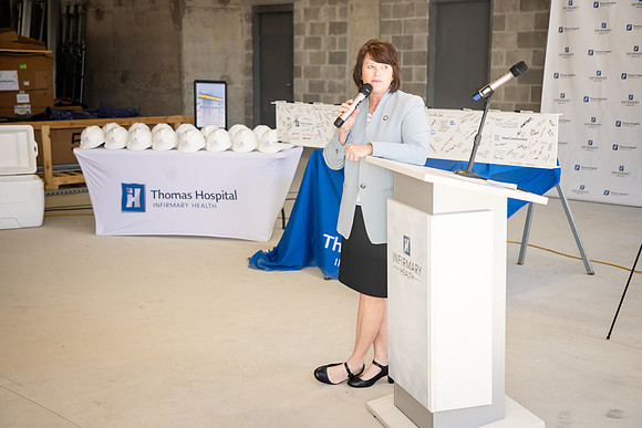 THOMAS-HOSPITAL-TOPPING-OFF-CEREMONY-BLUE-ROOM-PHOTOGRAPHY-4671